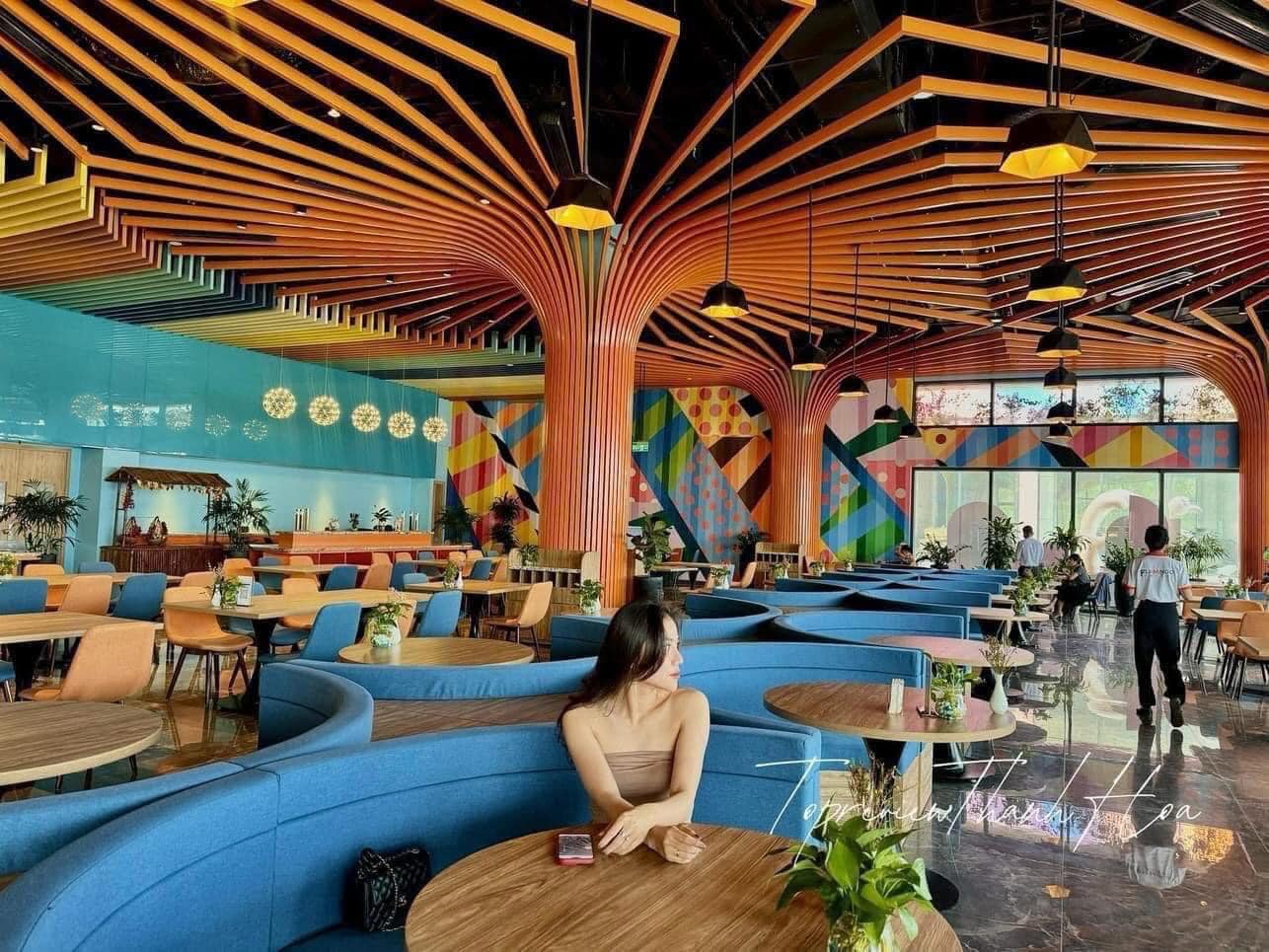 Kinh Nghiệm Di Chuyển Đến Du Lịch Flamingo Hải Tiến